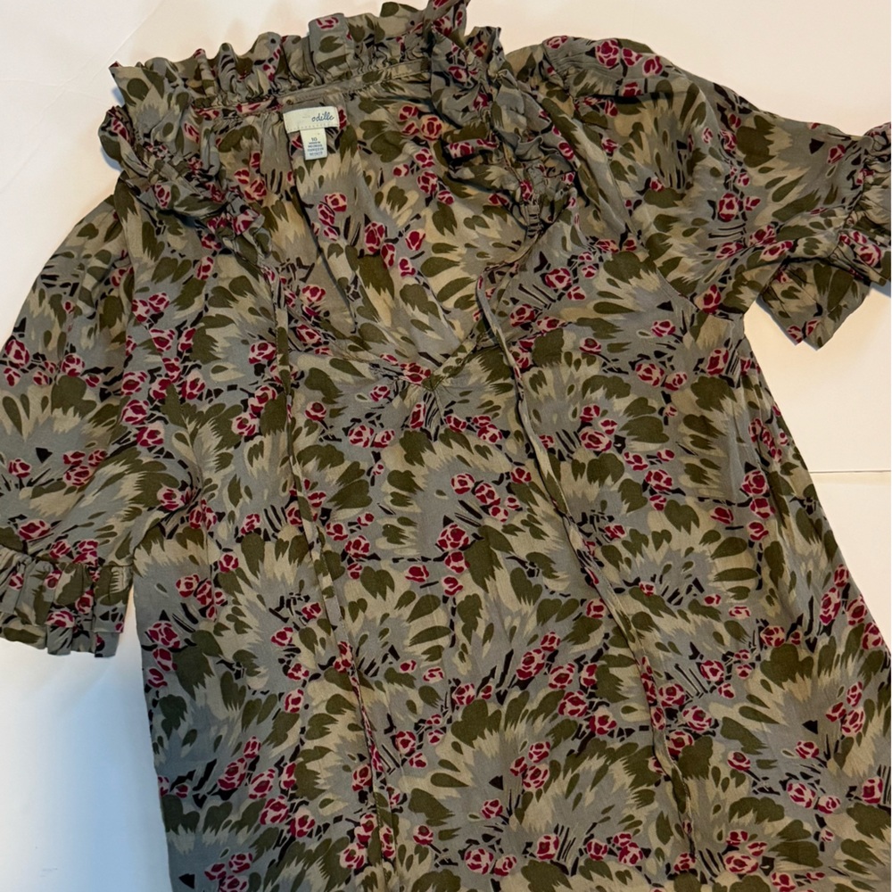 Cottagecore Anthropologie medium blouse Olive Green Pink Floral Ruffle Size 10